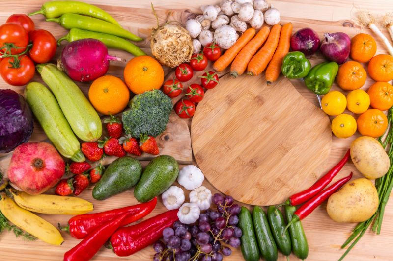 Piramide alimentare mediterranea: schema e porzioni 2026